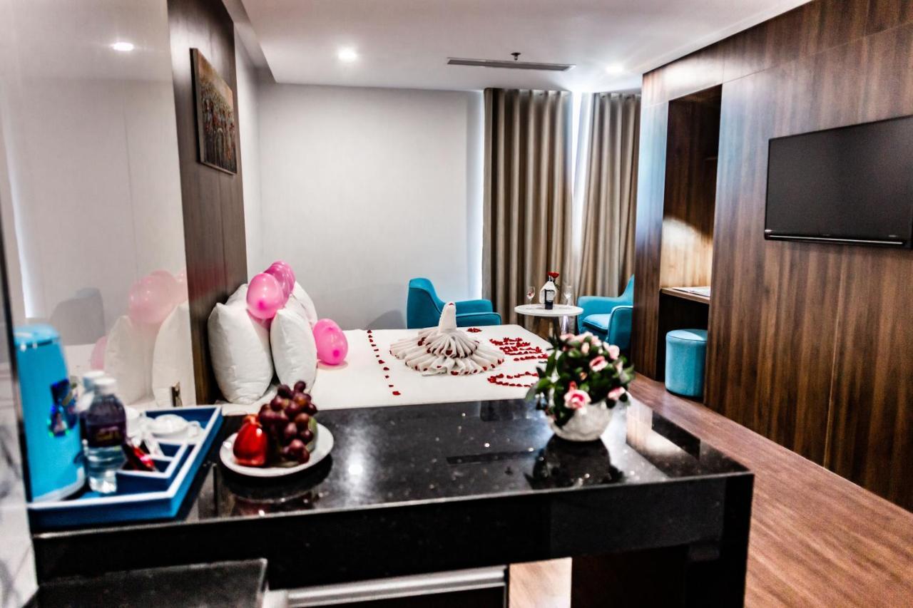 Gold Hotel Da Nang By Haviland Exteriör bild