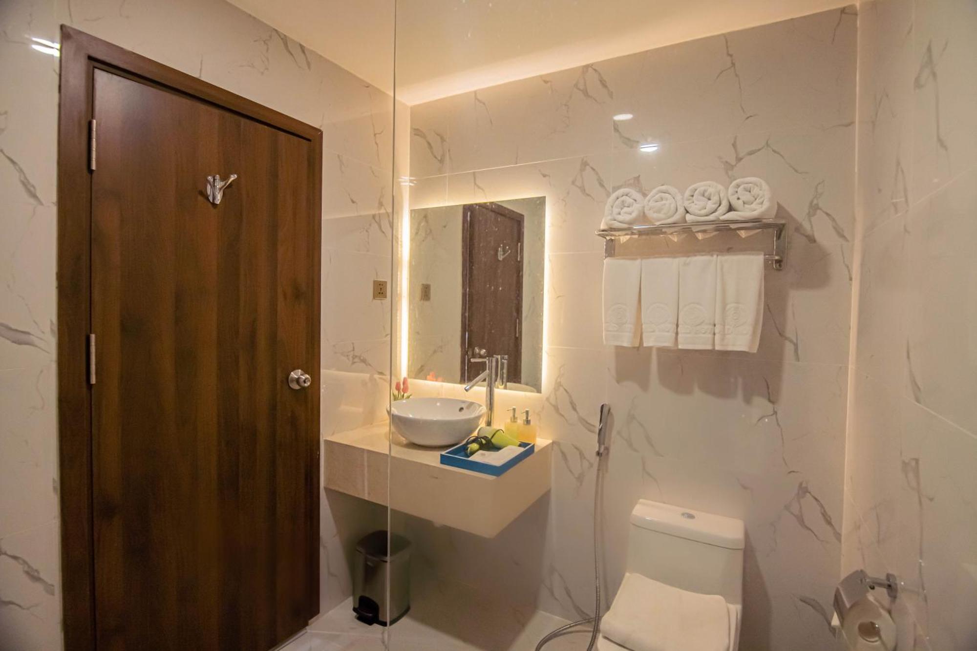 Gold Hotel Da Nang By Haviland Exteriör bild