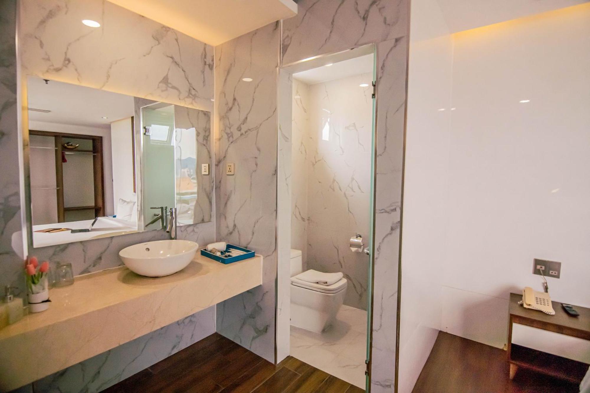 Gold Hotel Da Nang By Haviland Exteriör bild